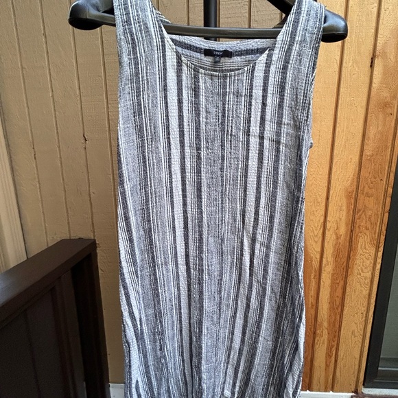DREW Dresses & Skirts - DREW women’s black and white sleeveless dress size 4